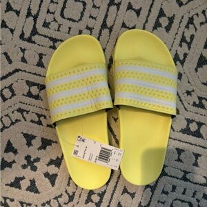 Adidas Sandals Size 8 NEW ADILETTE ADIDAS SANDALS NEON YELLOW